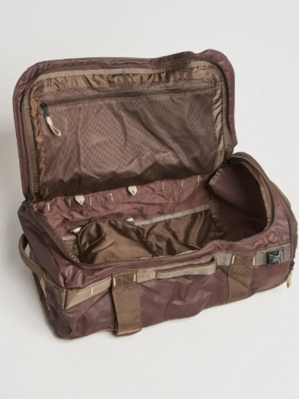 NWT! NEW! The North Face Base Camp Voyager Packable Duffel Backpack 32L - Brown